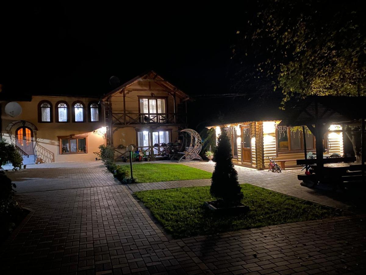 Rodynnyi Zatyshok Verkhovyna Exterior photo